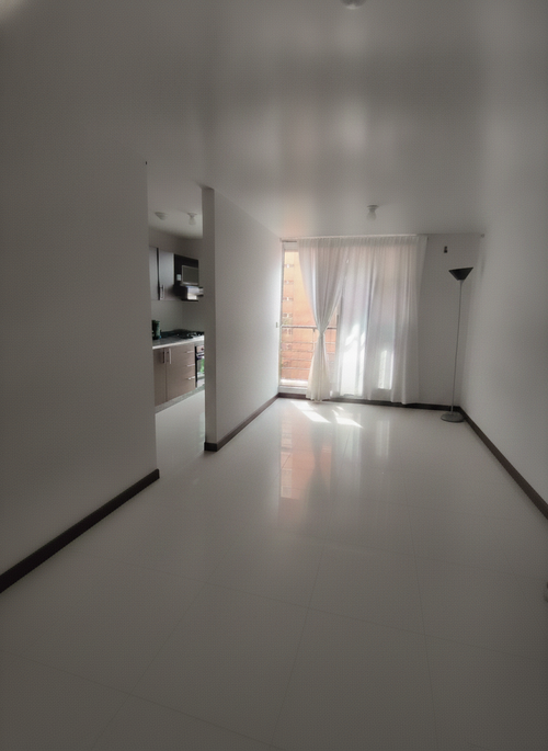 Apartamento de 2 alcobas en venta en Niquia, Bello, 69 m² · foto 2 de 14