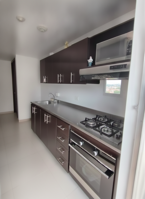 Apartamento de 2 alcobas en venta en Niquia, Bello, 69 m² · foto 4 de 14