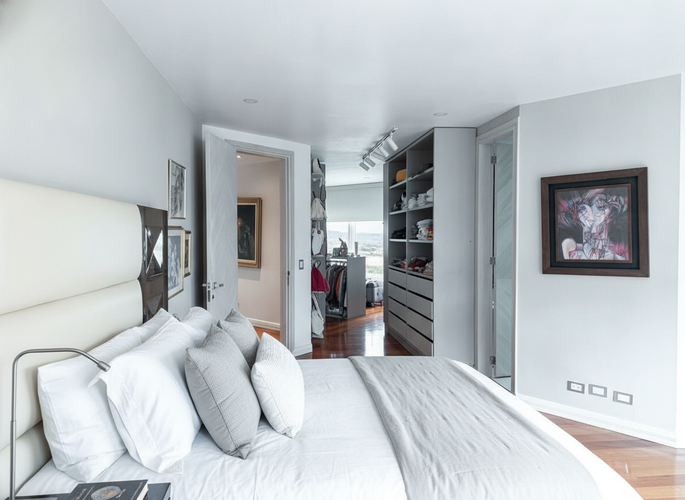 Apartamento de 3 alcobas en venta en Santa Barbara Oriental, Bogotá, 350 m² · foto 9 de 17