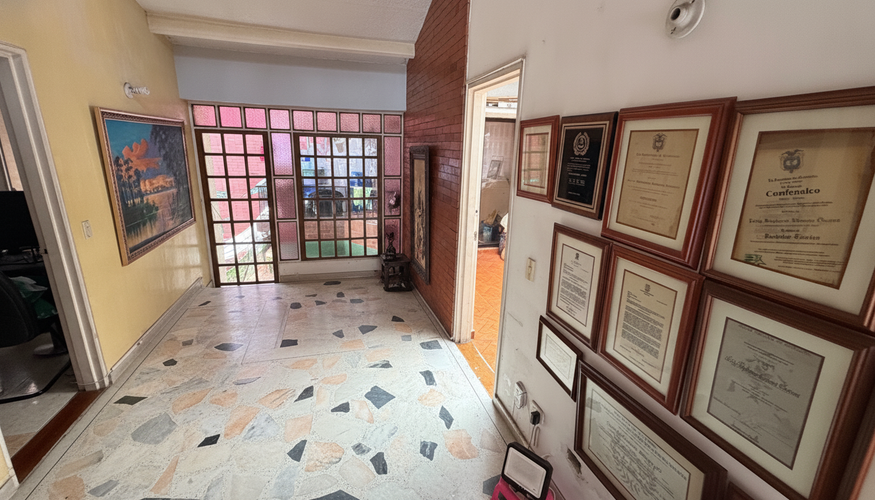 Casa de 5 alcobas en venta en Cadiz, Ibagué, 240 m² · foto 18 de 21