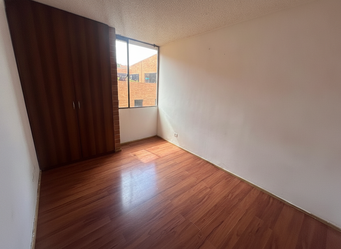 Apartamento de 2 alcobas en venta en Sabana De Tibabuyes Norte, Bogotá, 55 m² · foto 8 de 14