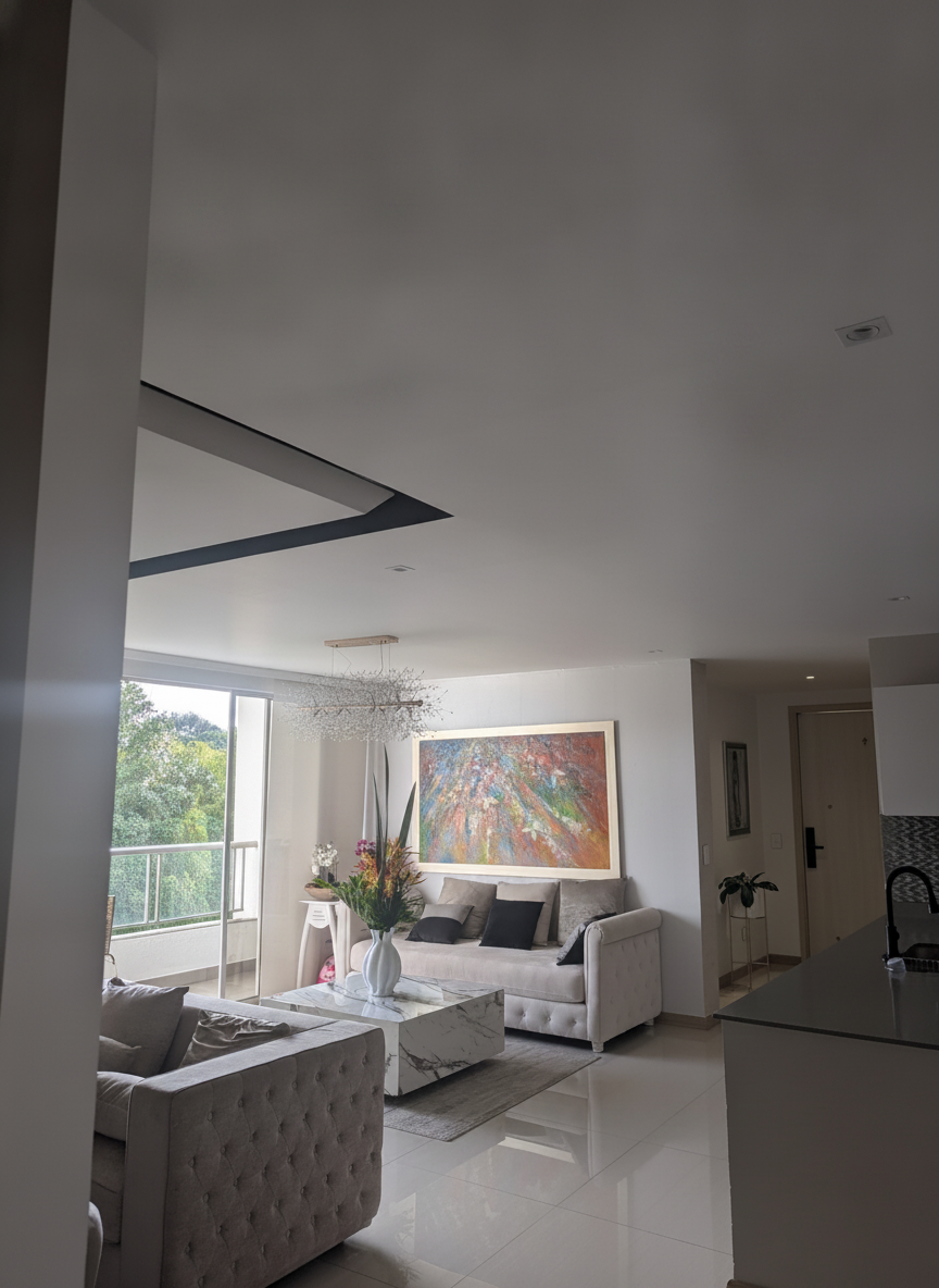 Apartamento en venta en Pinares, Pereira · foto 2 de 12