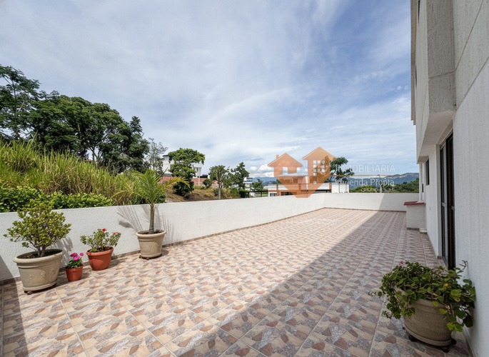 Casa de 4 alcobas en venta en Ruitoque Condominio, Girón, 611 m² · foto 13 de 18