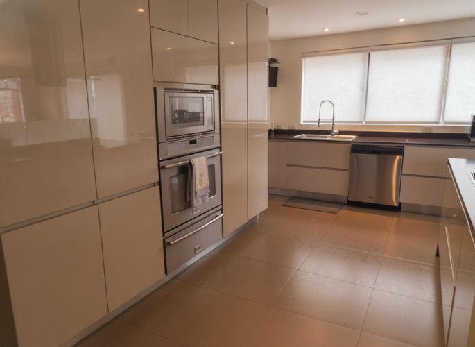 Apartamento de 3 alcobas en venta en Los Rosales, Bogotá, 210 m² · foto 9 de 24
