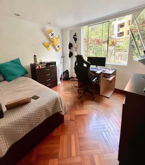 Apartamento de 3 alcobas en venta en San Lucas, Medellín, 147 m² · foto 7 de 9