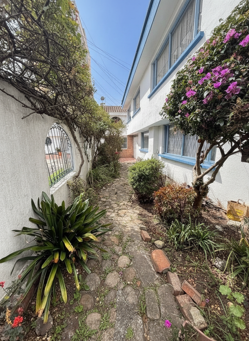Casa de 5 alcobas en venta en Nicolas De Federman, Bogotá, 240 m² · foto 3 de 23
