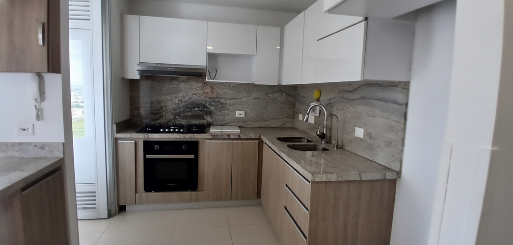 Apartamento de 3 alcobas en venta en Cañaveral, Floridablanca, 137 m² · foto 5 de 19