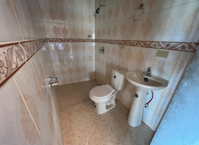 Casa de 4 alcobas en venta en Los Pinos, Rionegro · foto 15 de 17