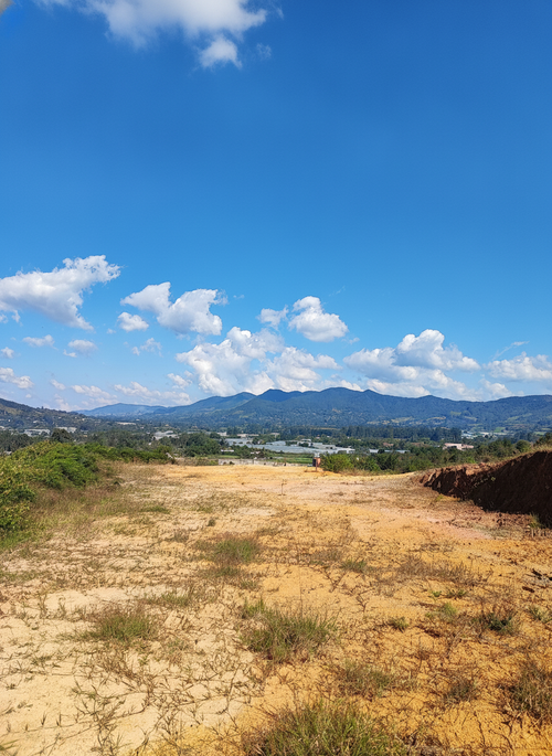 Lote en venta en La Ceja, 2000 m² · foto 2 de 7
