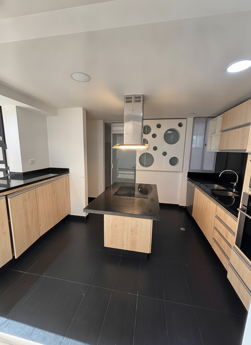 Apartamento en venta en Alcala, Bogotá · foto 3 de 15