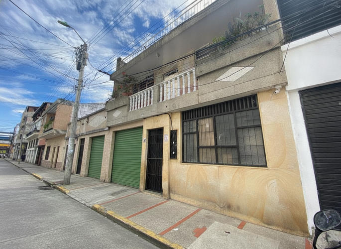 Casa de 6 alcobas en venta en Ricaurte, Ricaurte, 268 m² · foto 2 de 24