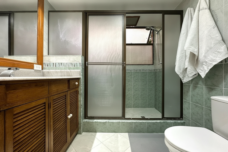 Apartamento de 3 alcobas en arriendo en Las Lomas No.2, Medellín, 170 m² · foto 21 de 24