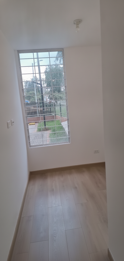 Apartamento de 3 alcobas en venta en Gran Granada, Bogotá, 72 m² · foto 5 de 9