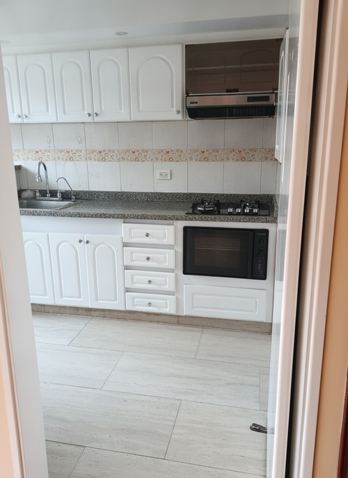 Apartamento de 3 alcobas en arriendo en Ciudad Salitre, Bogotá, 64 m² · foto 5 de 19