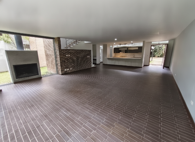 Casa de 5 alcobas en venta en Llano Grande, Rionegro, 363 m² · foto 3 de 24