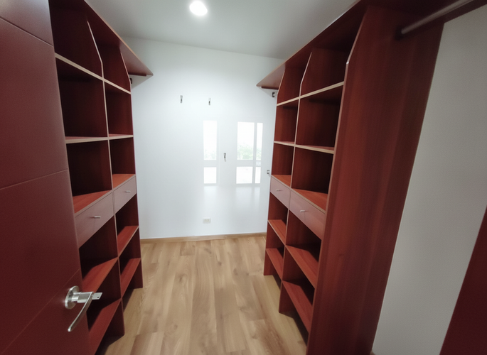 Casa de 5 alcobas en venta en Llano Grande, Rionegro, 363 m² · foto 18 de 24