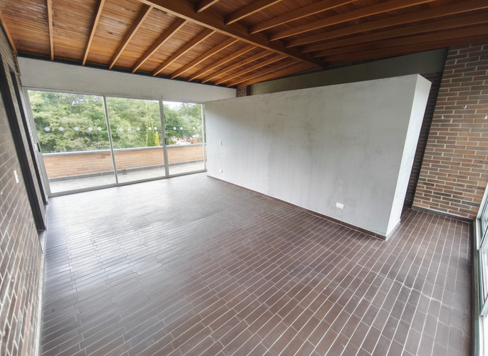 Casa de 5 alcobas en venta en Llano Grande, Rionegro, 363 m² · foto 19 de 24