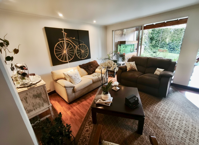 Casa de 3 alcobas en venta en El Poblado, Medellín, 200 m² · foto 2 de 24