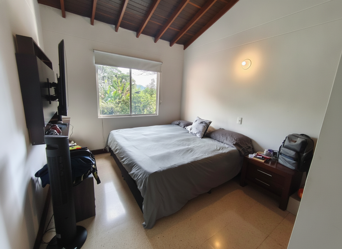 Casa de 3 alcobas en venta en El Poblado, Medellín, 200 m² · foto 18 de 24