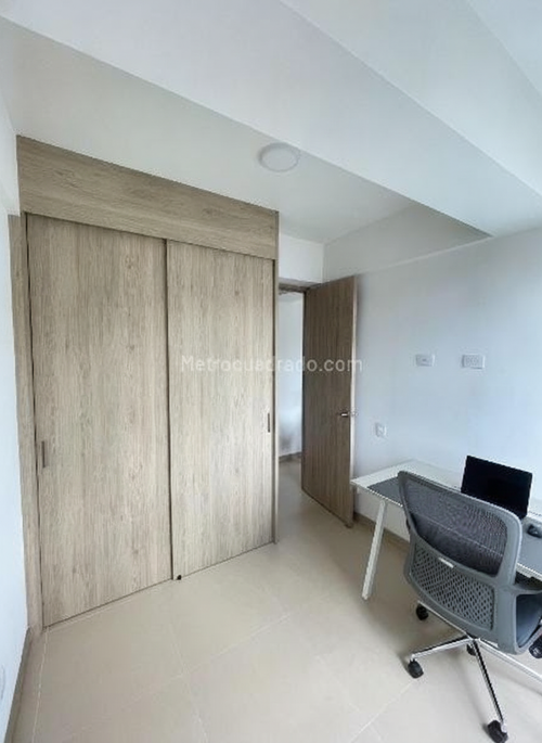 Apartamento de 2 alcobas en venta en Las Lomitas, Sabaneta, 60 m² · foto 8 de 17