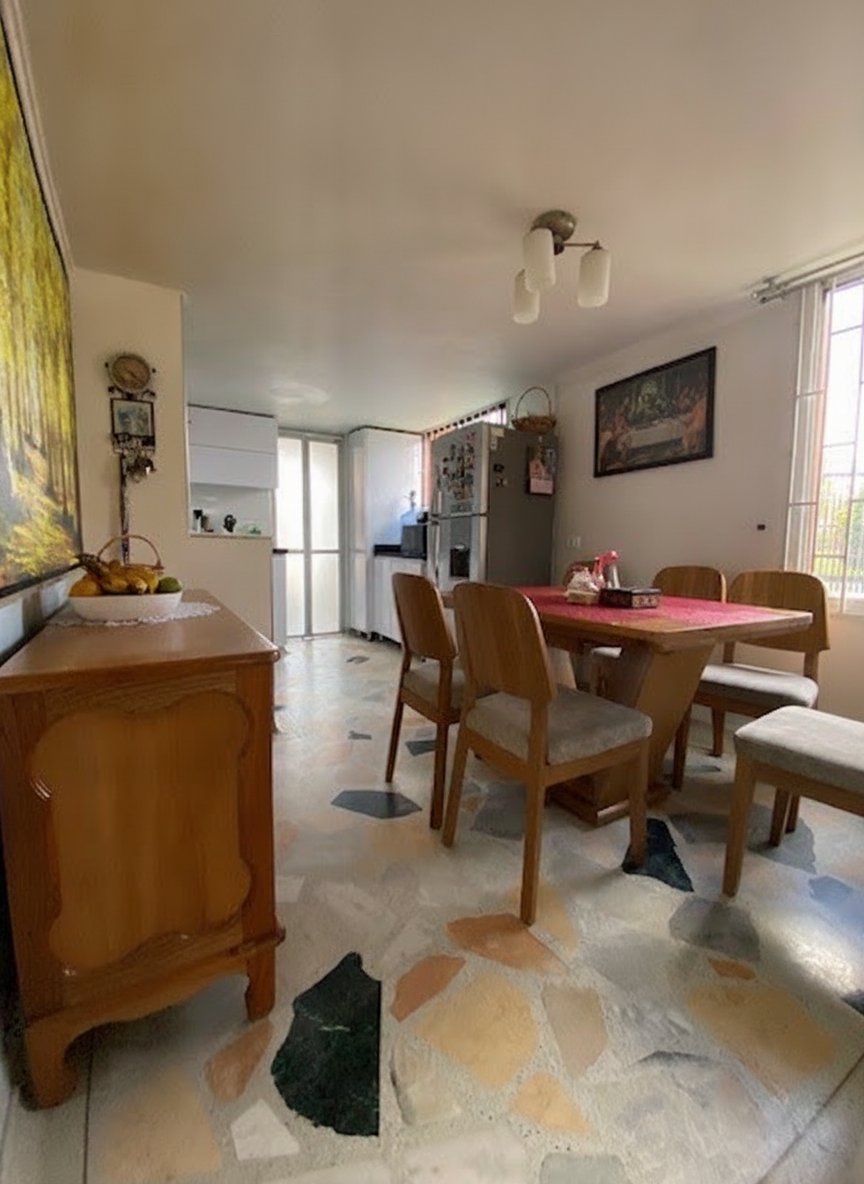 Casa en venta en Portales Del Norte, Bogotá · foto 7 de 24