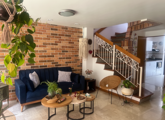Casa de 3 alcobas en venta en Loma De Los Bernal, Medellín, 111 m² · foto 4 de 24