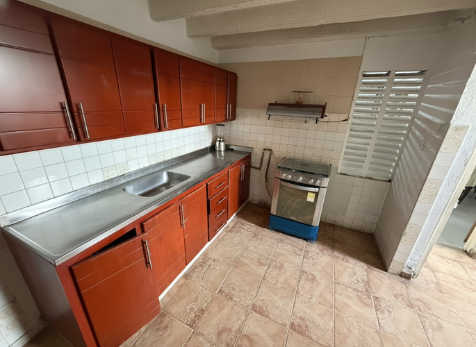 Casa de 6 alcobas en arriendo en Andalucia, Floridablanca, 320 m² · foto 13 de 24
