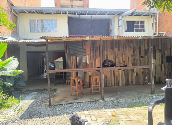 Casa de 5 alcobas en venta en Laureles, Medellín, 336 m² · foto 13 de 13