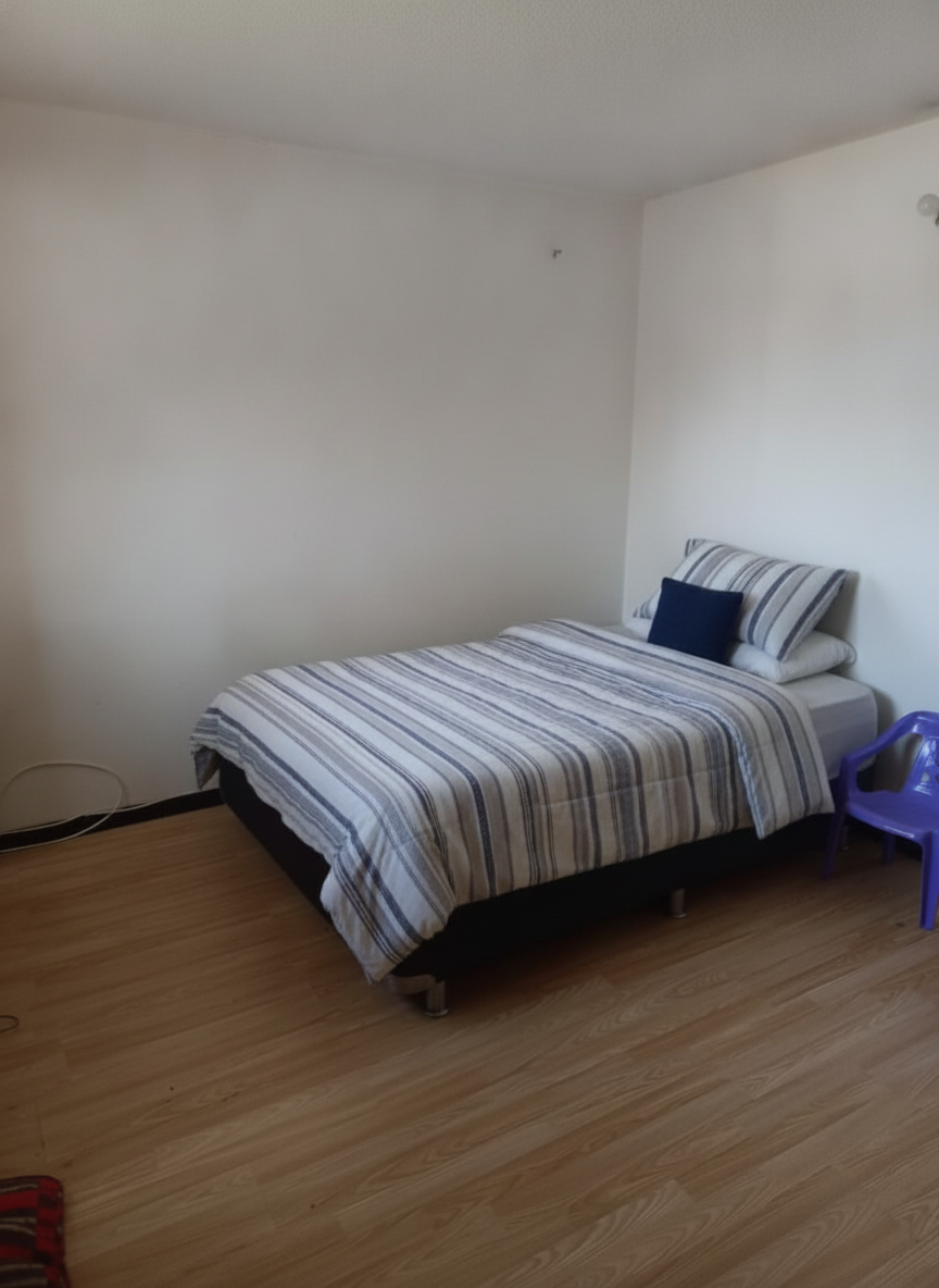 Apartamento en venta en Loma De Los Bernal, Medellín · foto 7 de 12