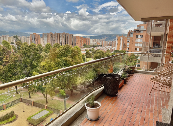 Apartamento de 3 alcobas en venta en Colina Campestre, Bogotá, 180 m² · foto 2 de 24