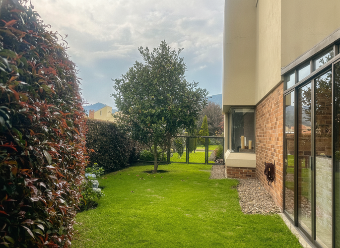 Casa de 4 alcobas en arriendo en Siberia, Cota, 300 m² · foto 23 de 24