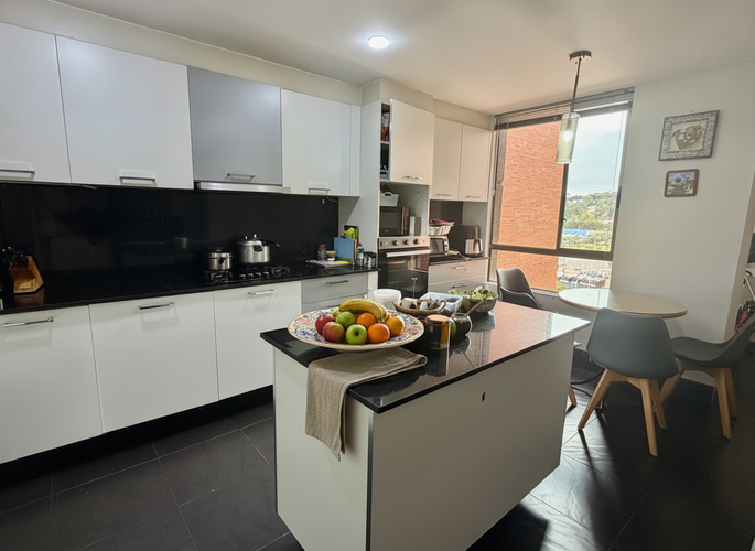 Apartamento de 3 alcobas en venta en Colina Campestre, Bogotá, 180 m² · foto 10 de 24