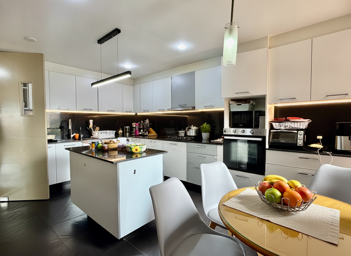 Apartamento de 3 alcobas en venta en Colina Campestre, Bogotá, 180 m² · foto 9 de 24