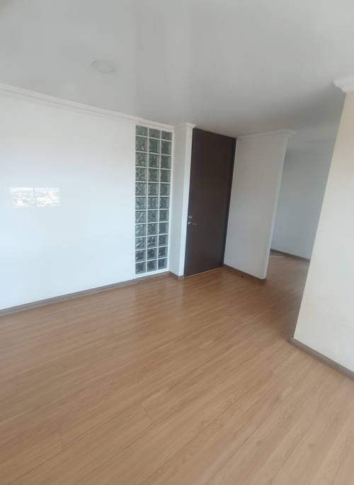 Apartamento de 3 alcobas en venta en Cabañas, Bello, 65 m² · foto 5 de 17