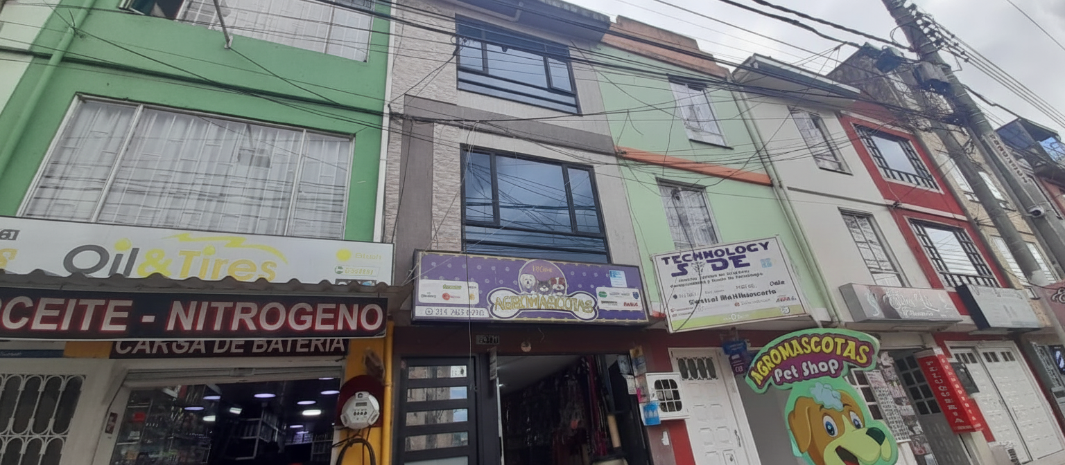 Casa en venta en Sabana De Tibabuyes, Bogotá · foto 4 de 23
