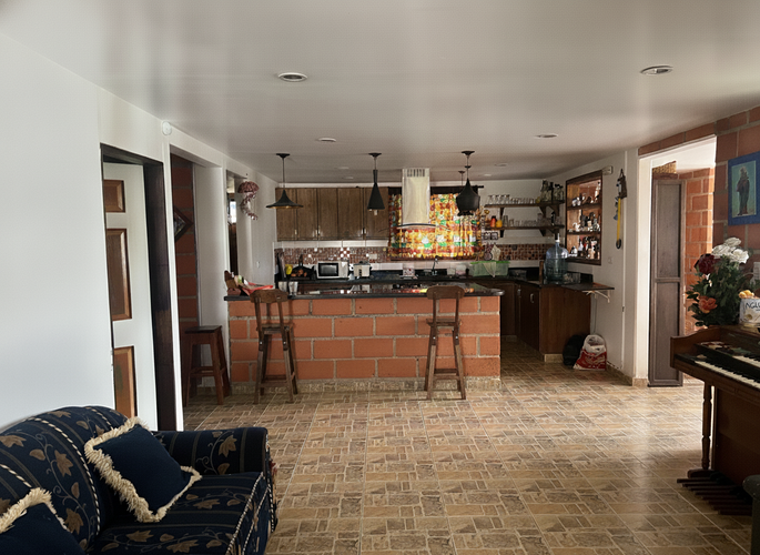 Casa de 5 alcobas en venta en Compa�Ia Abajo, Guarne · foto 10 de 24