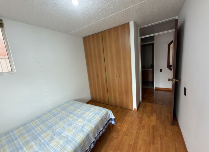 Apartamento de 3 alcobas en venta en Fontibon, Bogotá, 77 m² · foto 5 de 12