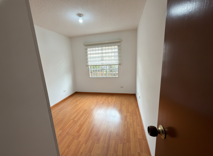 Apartamento de 3 alcobas en venta en Fontibon, Bogotá, 77 m² · foto 8 de 12