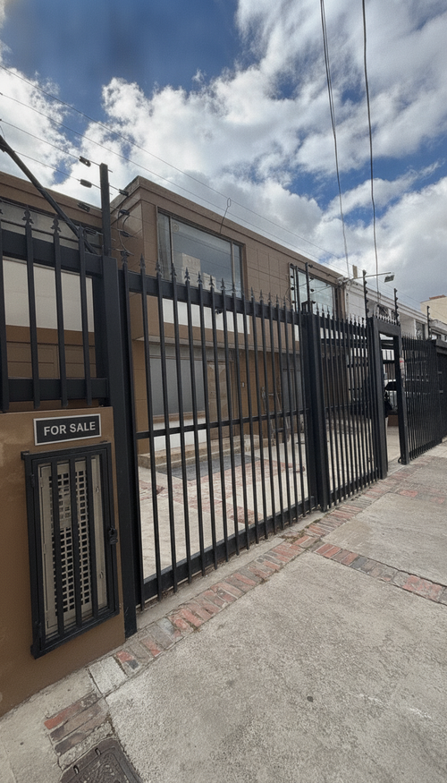 Casa en venta en La Castellana, Bogotá · foto 5 de 24