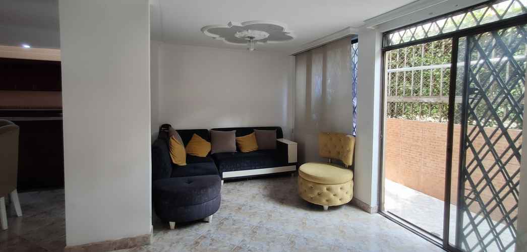 Casa de 5 alcobas en venta en La Hacienda, Cali, 300 m² · foto 3 de 14