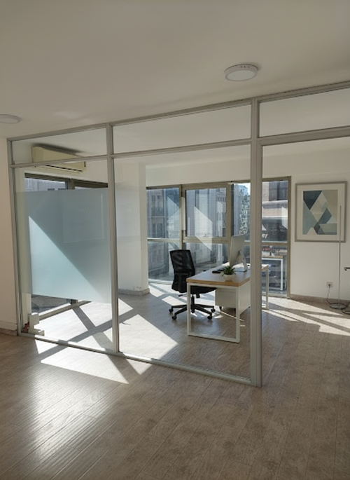 OFICINA PREMIUM: LUZ NATURAL, 53M² CON COCHERA Y UBICACIÓN ESTRATÉGICA. · Photo 1