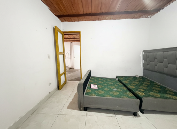 Casa de 9 alcobas en venta en Santa Ana I Sector, Soacha, 210 m² · foto 7 de 24
