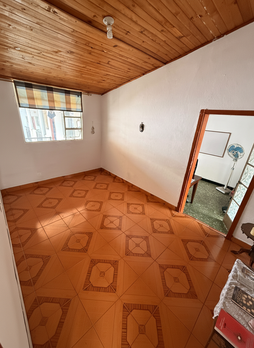 Casa de 5 alcobas en venta en La Aurora, Bucaramanga, 300 m² · foto 5 de 21
