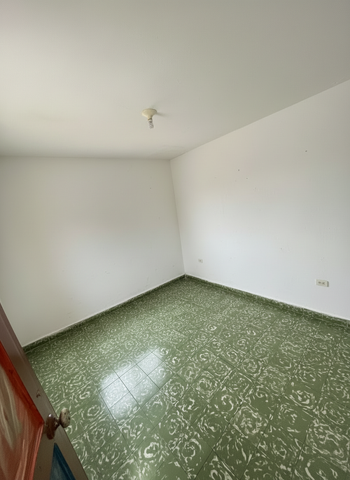 Casa de 5 alcobas en venta en La Aurora, Bucaramanga, 300 m² · foto 8 de 21