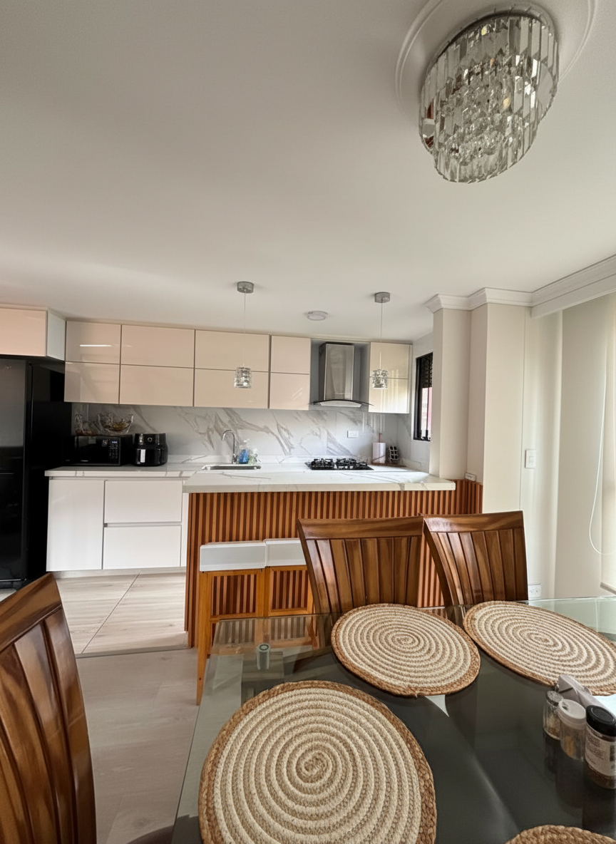 Casa en venta en Gratamira, Bogotá · foto 6 de 19