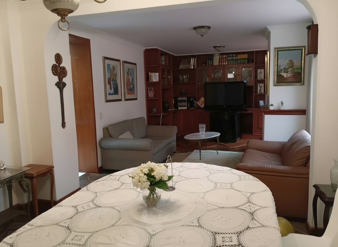 Casa en venta en Gratamira, Bogotá · foto 4 de 13
