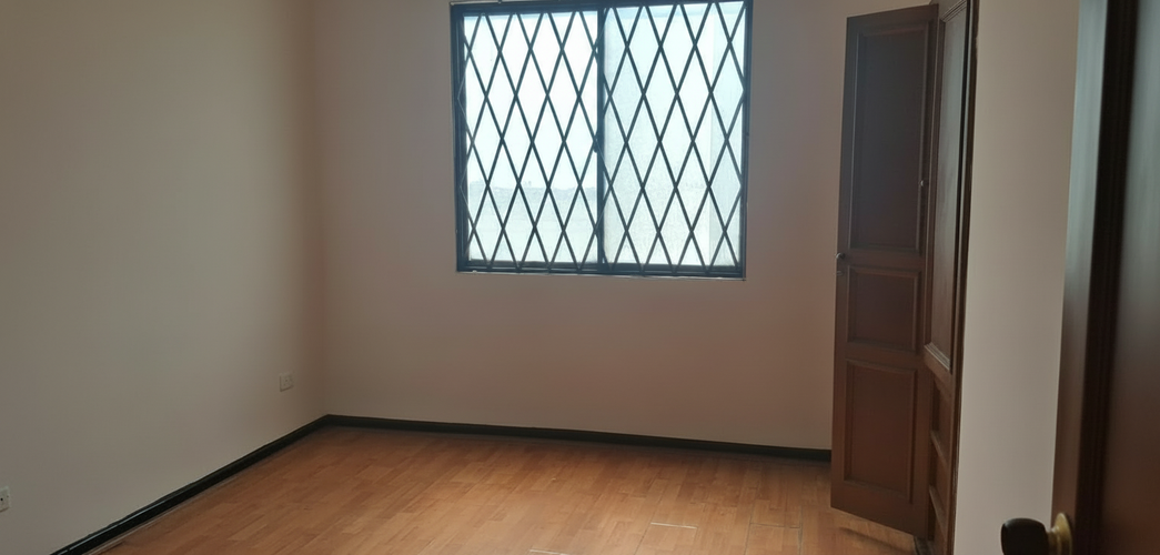 Casa de 5 alcobas en venta en Pampa Linda, Cali, 300 m² · foto 9 de 12