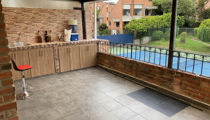 Casa de 3 alcobas en venta en Gratamira, Bogotá, 300 m² · foto 12 de 20
