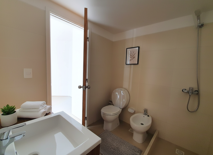 Apartamento en alquiler, 1 dormitorio, Tres Cruces, garage, piso 4 · Foto 5
