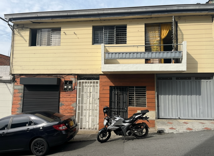 Casa de 4 alcobas en venta en Bombona No.1, Medellín, 200 m² · foto 6 de 24